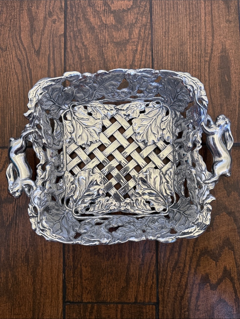 Retired Vintage 1999 Arthur Court Bunnies Lettuce Lattice Basket Weave Tray